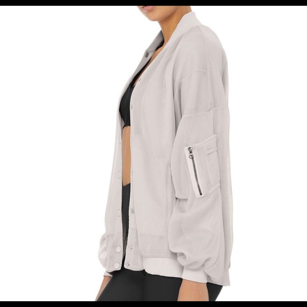 ALO Yoga Field Jacket in Grey NWT L - Picture 11 of 11